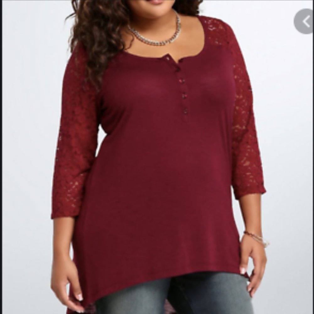 TORRID Burgundy 3/4 Sleeve T-shirt--Size 1